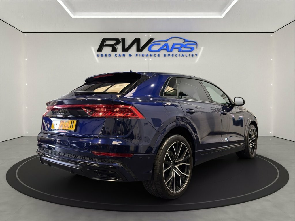 Audi Q8 3L Black Edition Blue #4
