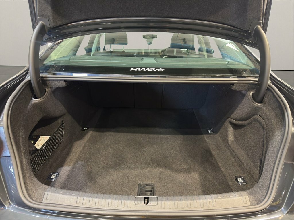 Audi A6 Saloon 2.0 Tdi 40 Black Edition Saloon S Troni Black #28
