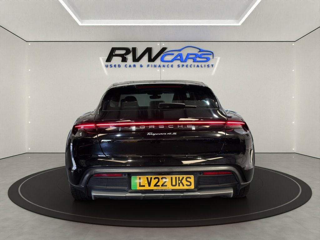 Porsche Taycan Estate Black #3