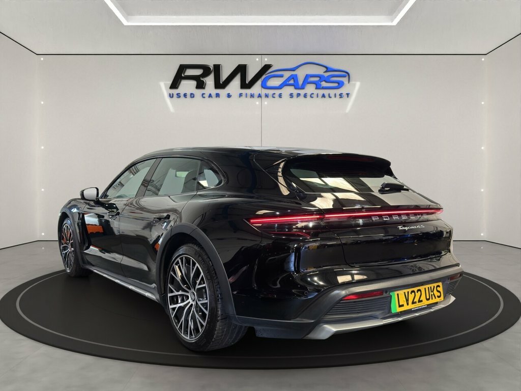 Porsche Taycan Estate Black #2