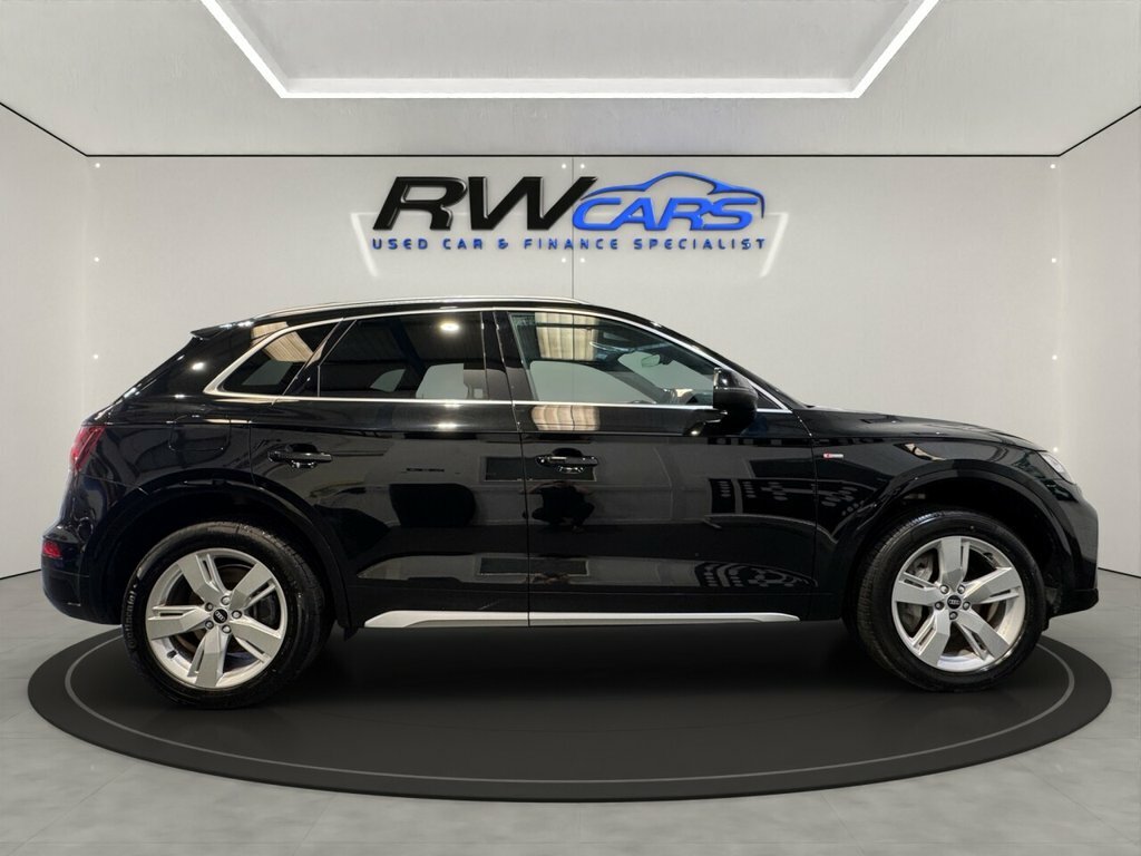 Audi Q5 2L S Line Black #5
