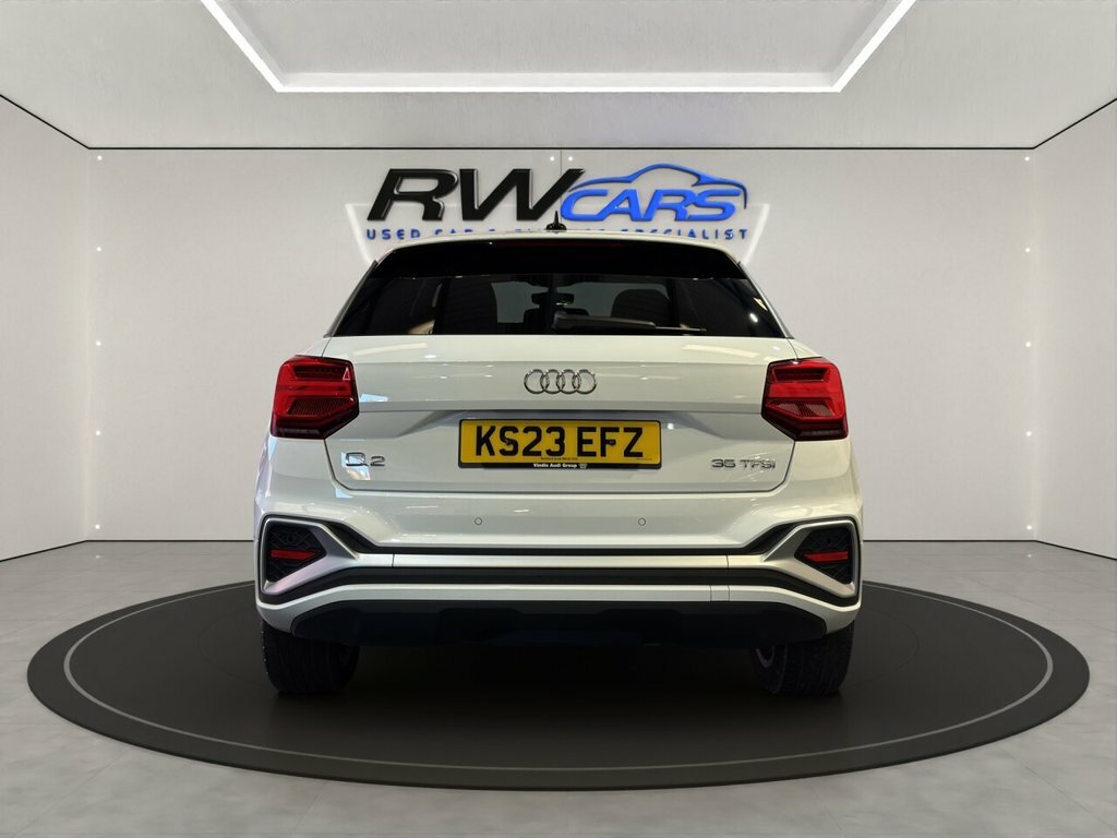 Audi Q2 1L S Line White #3