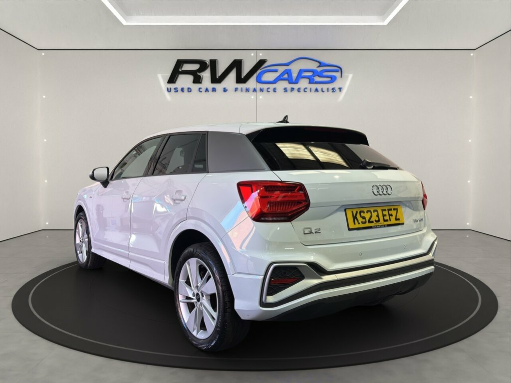Audi Q2 1L S Line White #2