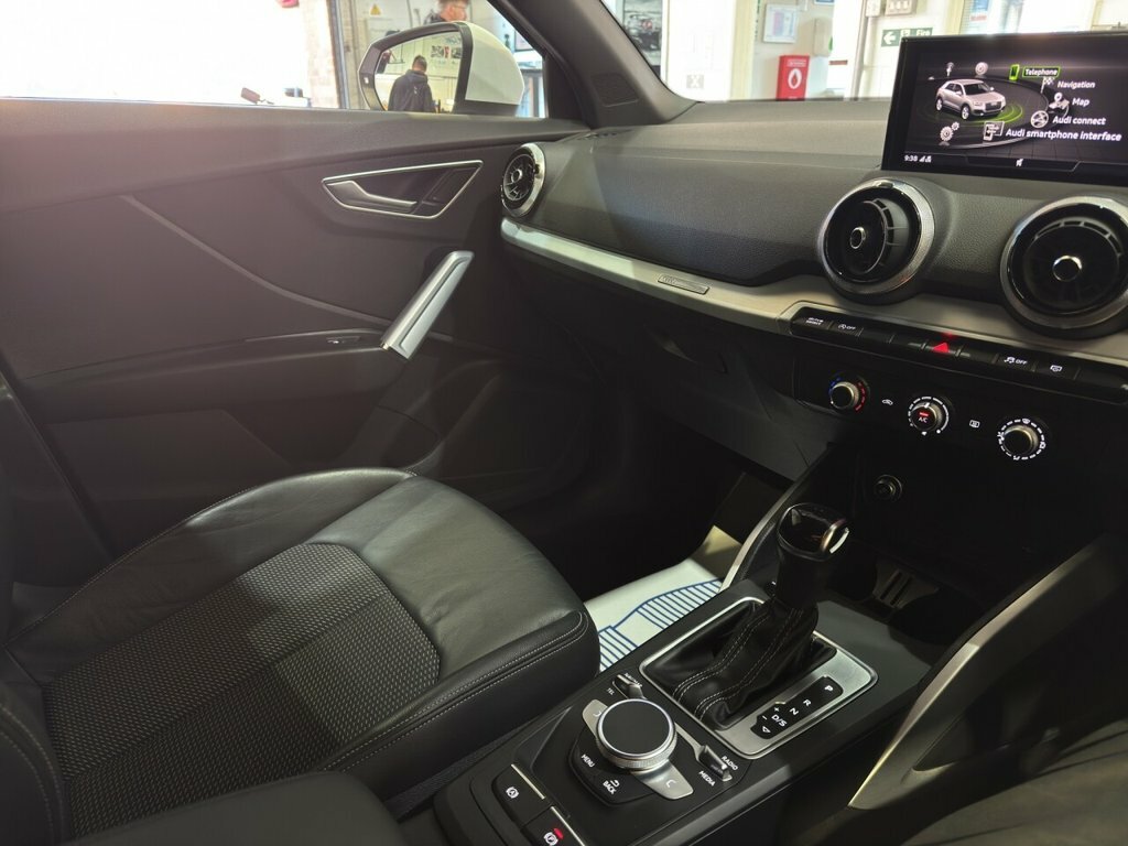 Audi Q2 1.5 Tfsi 35 Black Edition Suv S Tronic Black #15