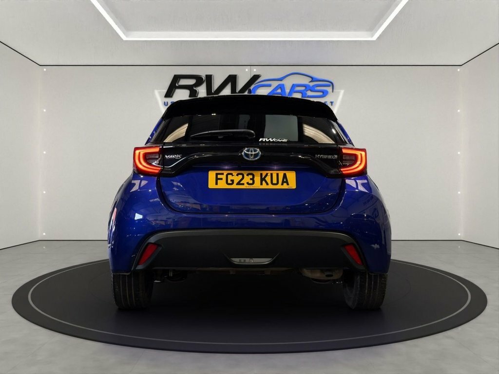 Toyota Yaris 1.5L Design Blue #3