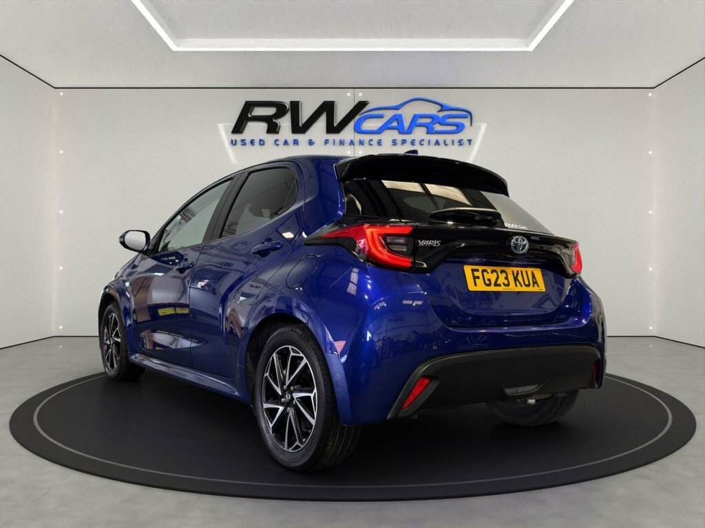 Toyota Yaris 1.5L Design Blue #2