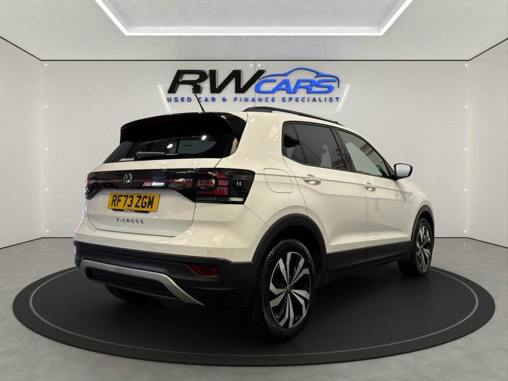 Volkswagen T-Cross 1L Black Edition White #4