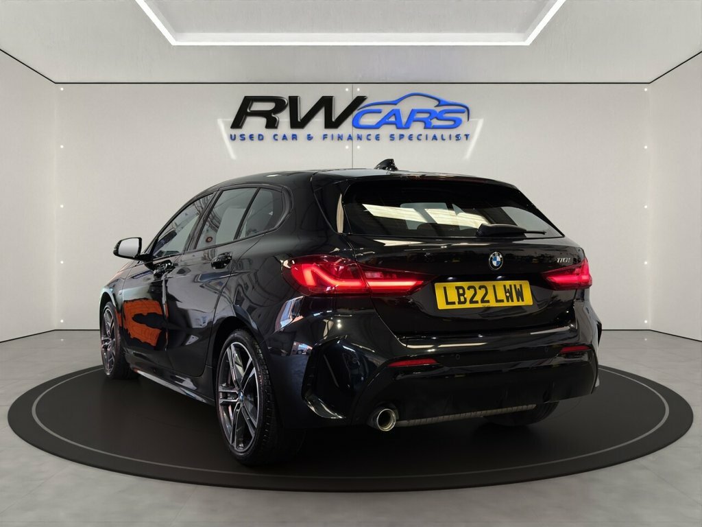 BMW 1 Series 1.5L M Sport Black #2