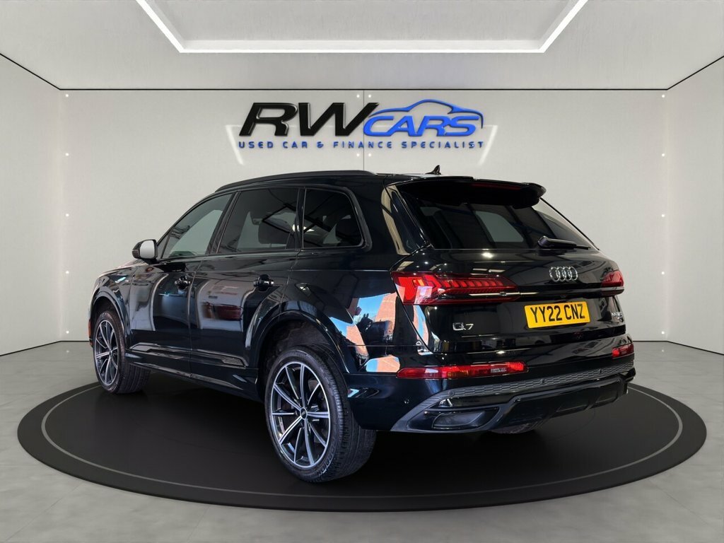Audi Q7 3L Black Edition Black #2