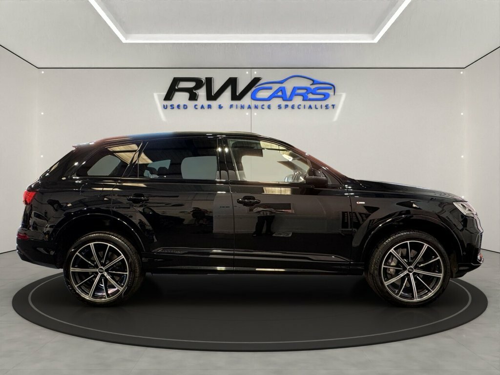 Audi Q7 3L Black Edition Black #5