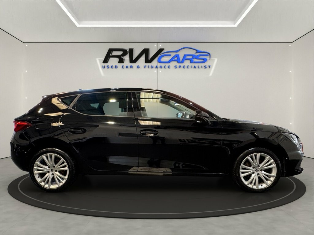 Seat Leon Hatchback Black #5
