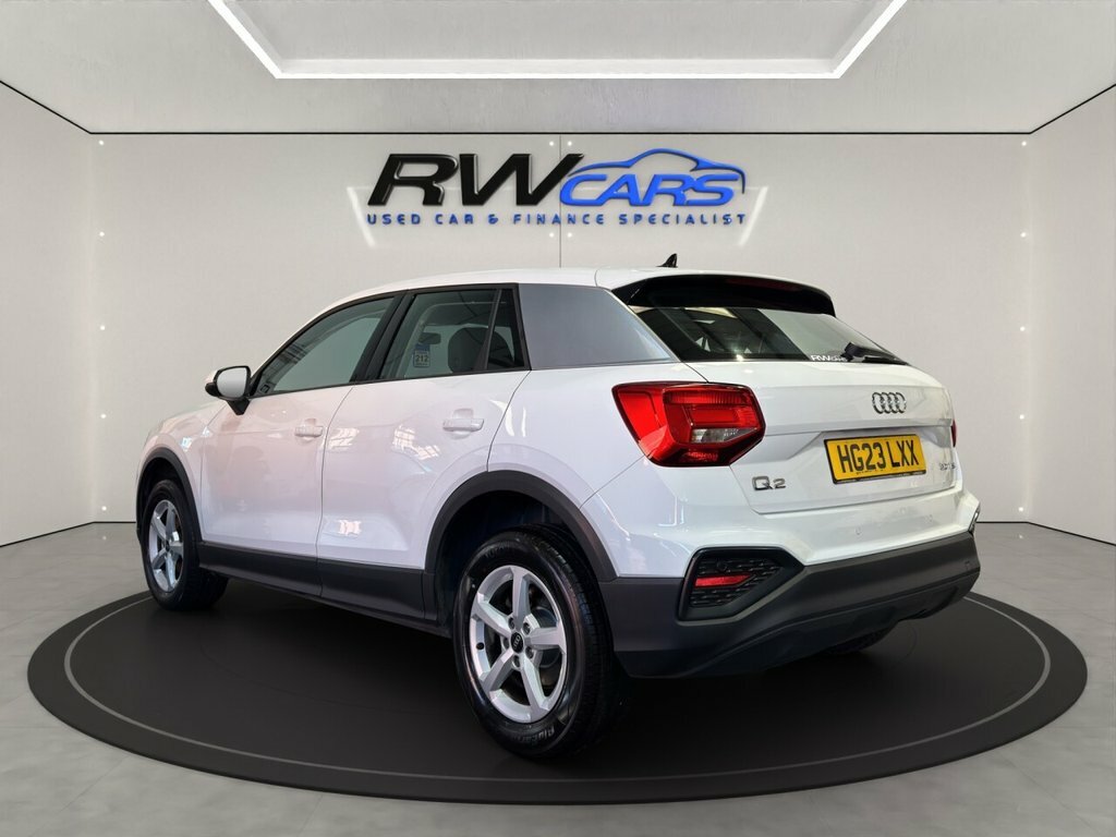 Audi Q2 1L Technik White #3