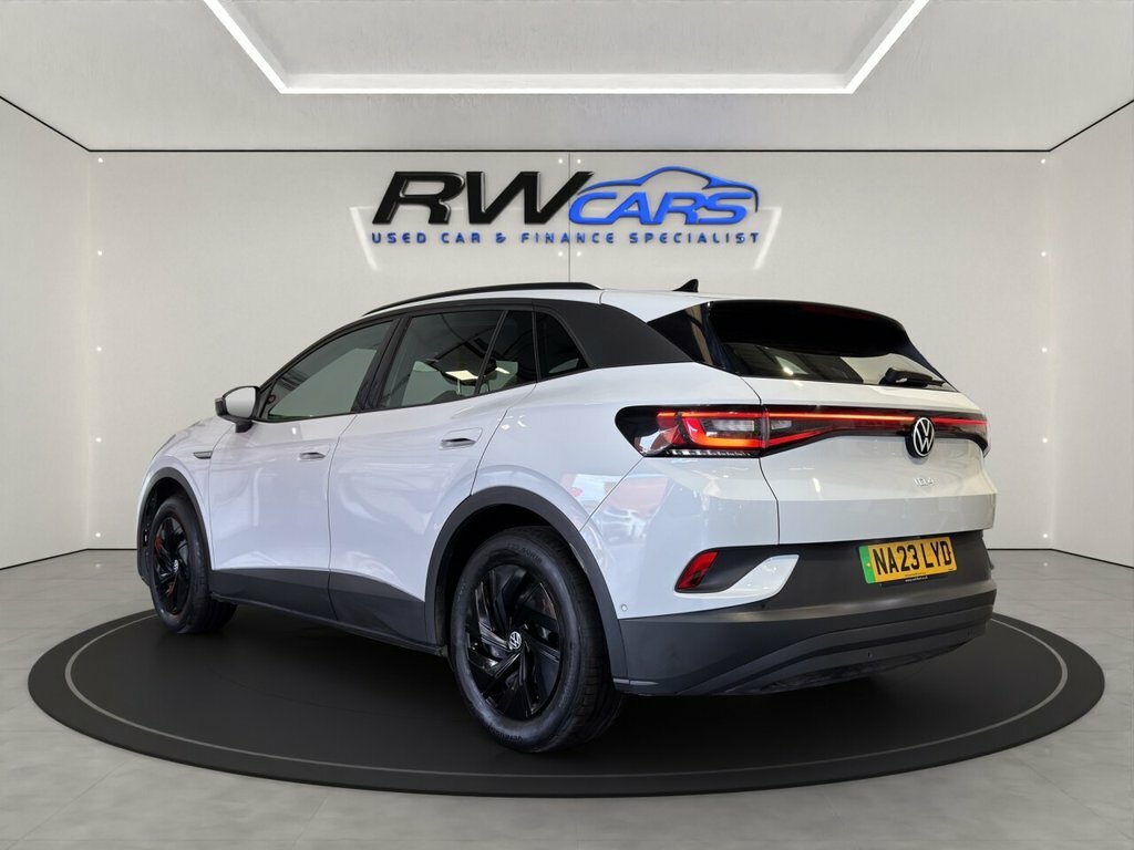 Volkswagen ID.4 Suv White #3