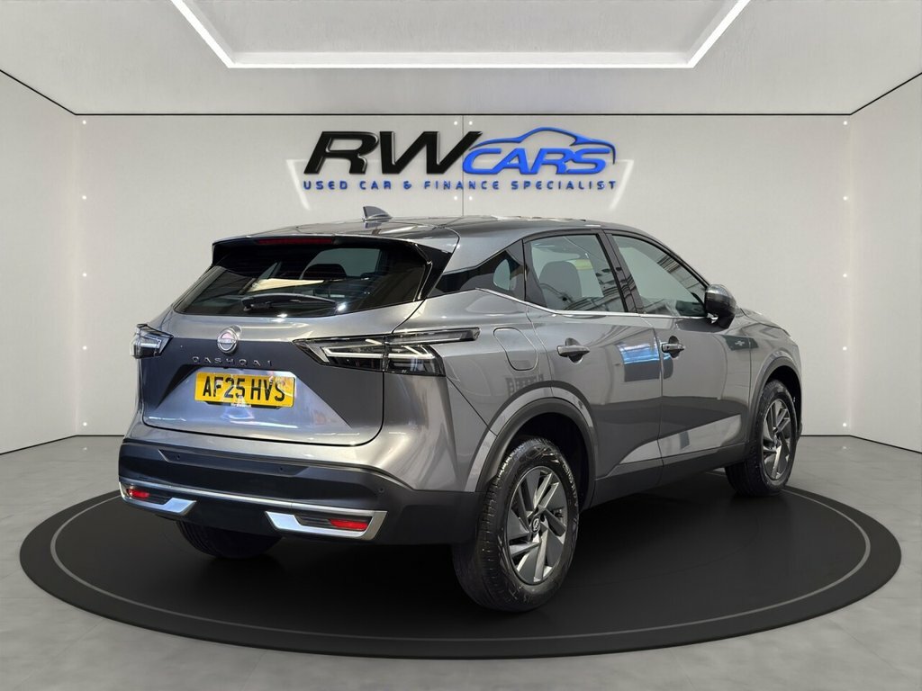 Nissan Qashqai 1.3L Acenta Premium Grey #5
