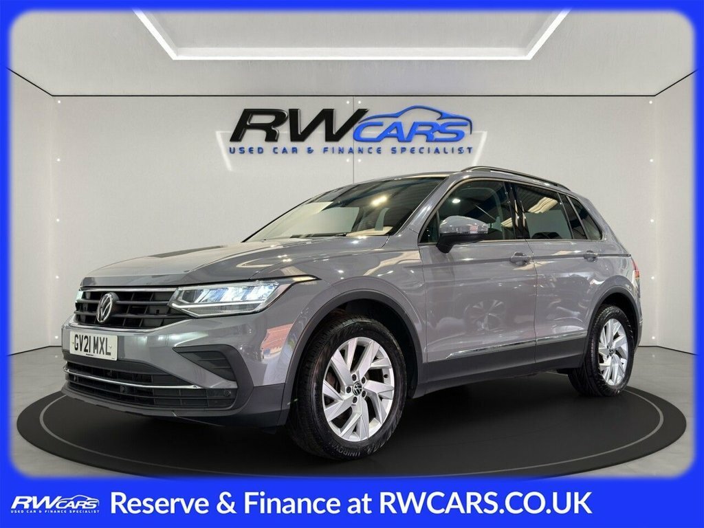 Volkswagen Tiguan 1.5L Life Grey