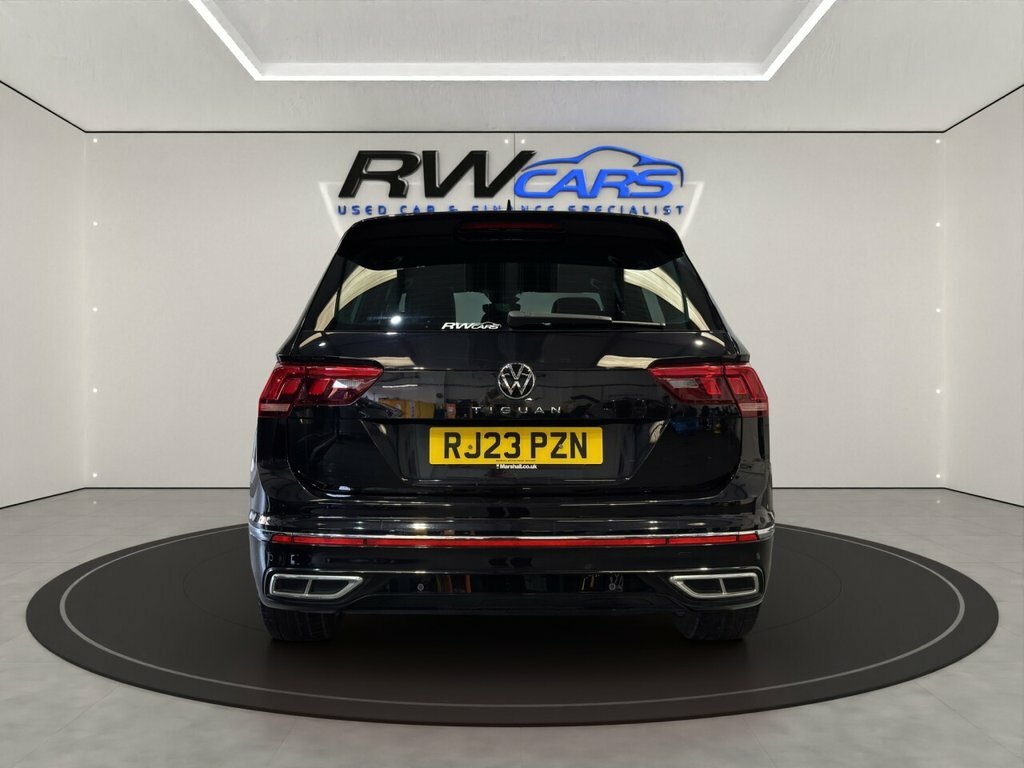 Volkswagen Tiguan 1.5L R-line Edition Black #3