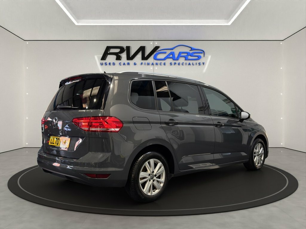 Volkswagen Touran 1.5L Se Family Grey #4