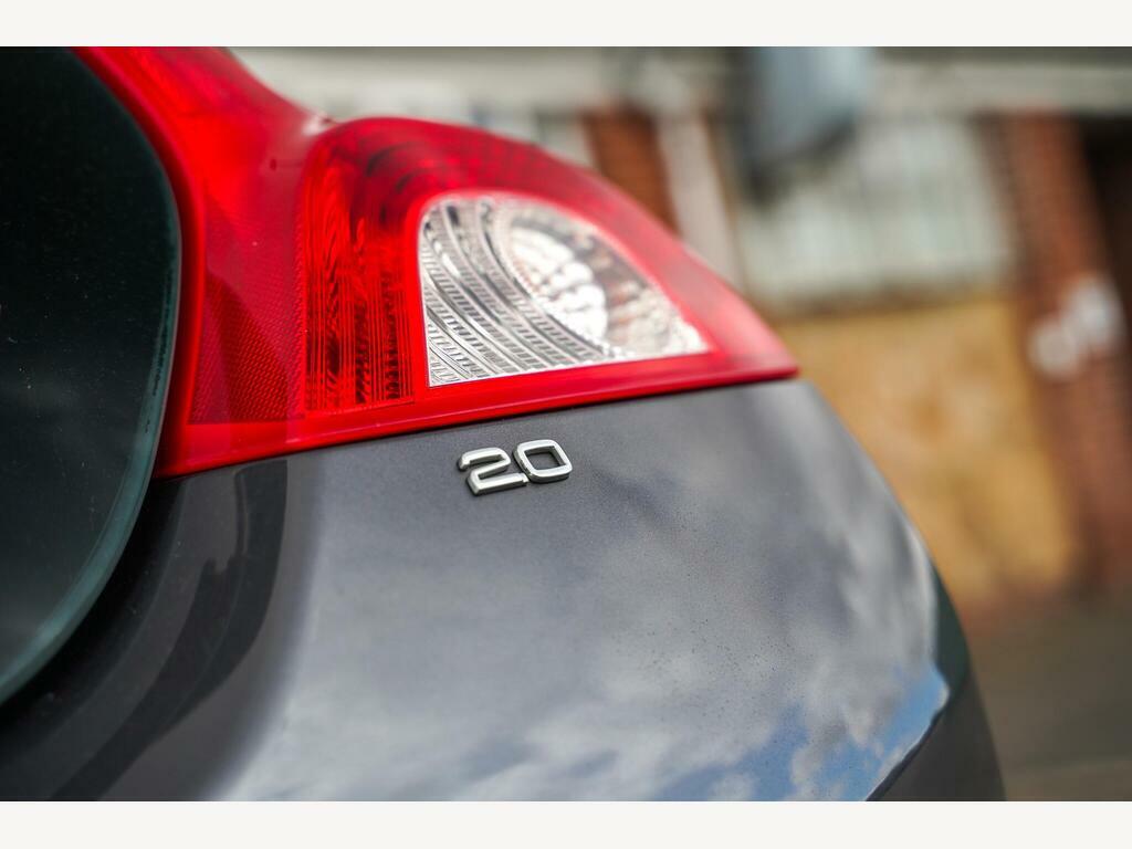 Volvo C30 2.0 R-design Sports Coupe Euro 5 White #33