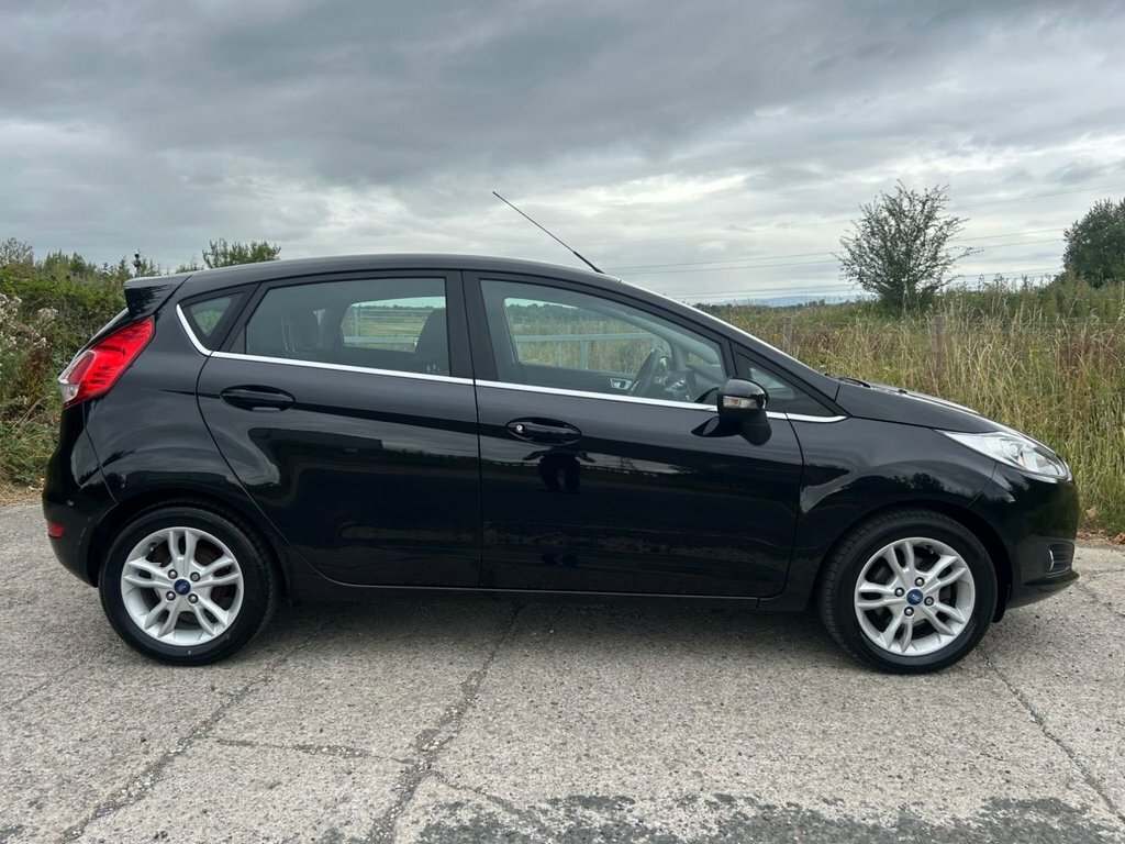 Ford Fiesta 1L Zetec Black #2