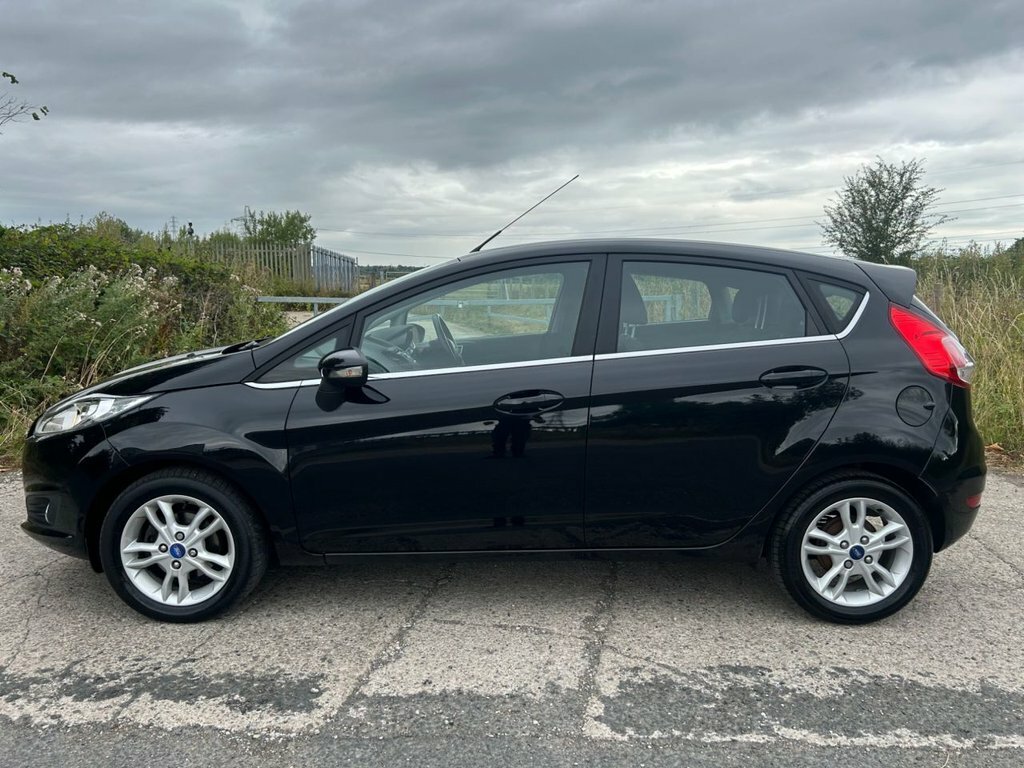 Ford Fiesta 1L Zetec Black #5