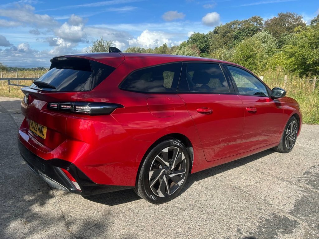 Peugeot 308 SW 1.5L Allure Premium Red #3