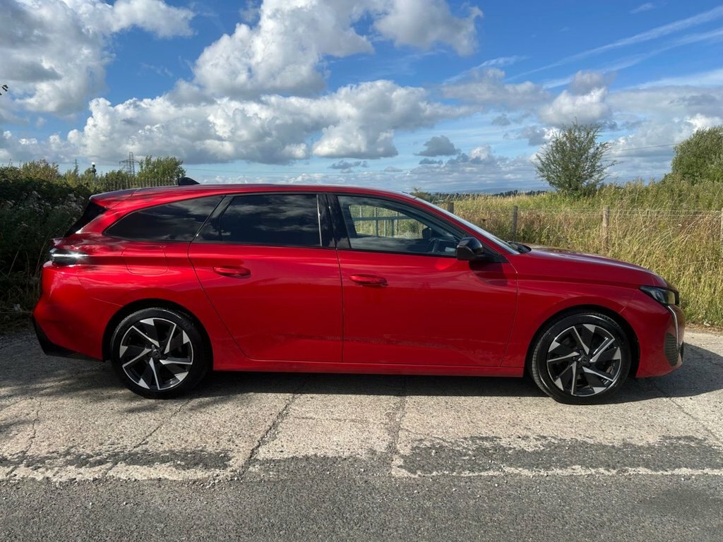 Peugeot 308 SW 1.5L Allure Premium Red #2