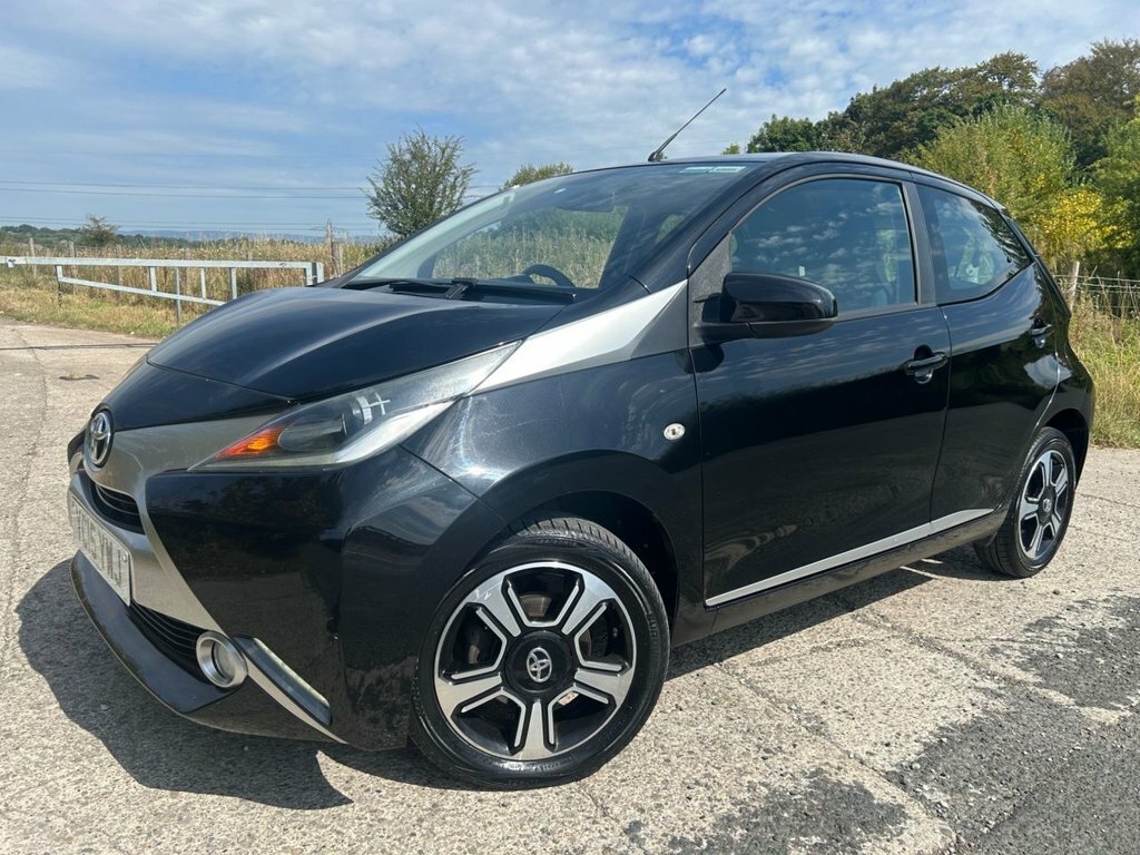 Toyota Aygo 1L X-clusiv Black #4