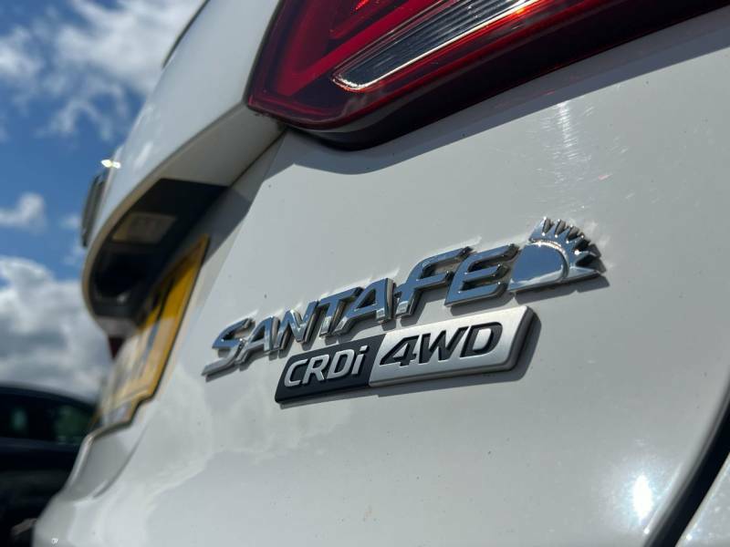 Hyundai Santa Fe 2.2 Crdi Blue Drive Premium Se 7 Seats White #6