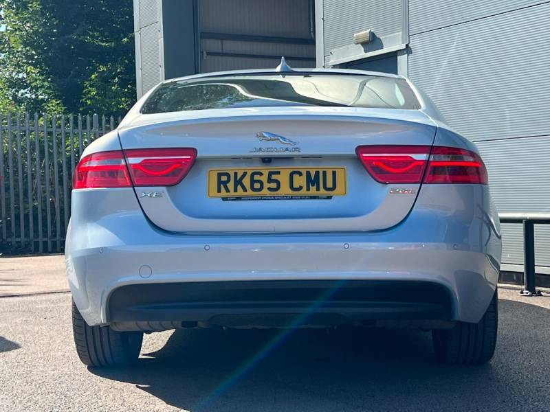 Jaguar XE 2.0 Prestige Silver #5