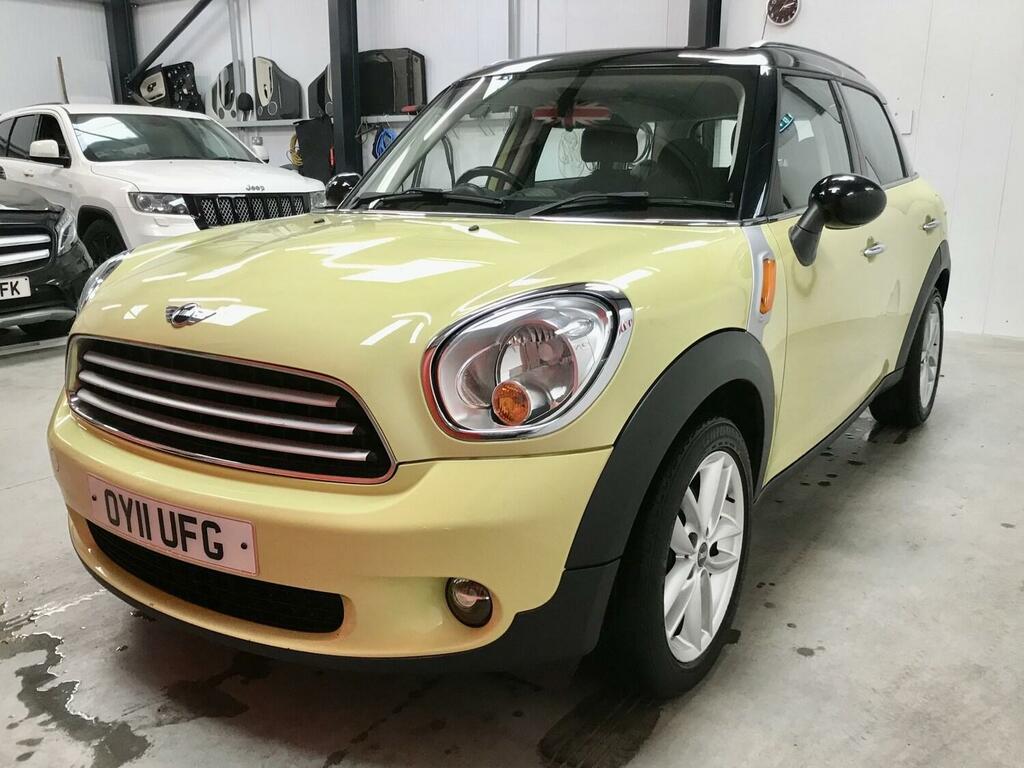Mini Countryman 1.6 Cooper D All4 4X4 OY11UFG Yellow #2