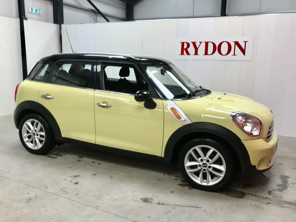 Mini Countryman 1.6 Cooper D All4 4X4 Yellow