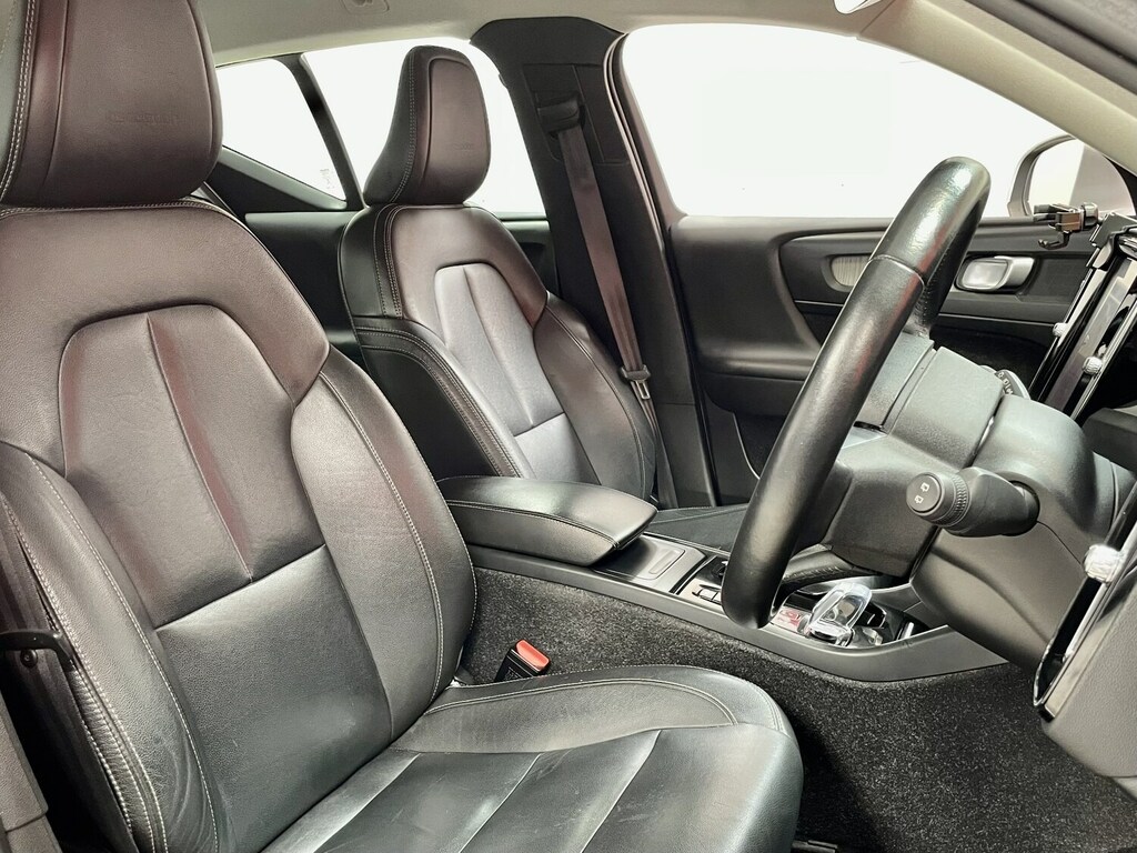 Volvo XC40 2.0 T4 Inscription Awd Geartronic Silver #6