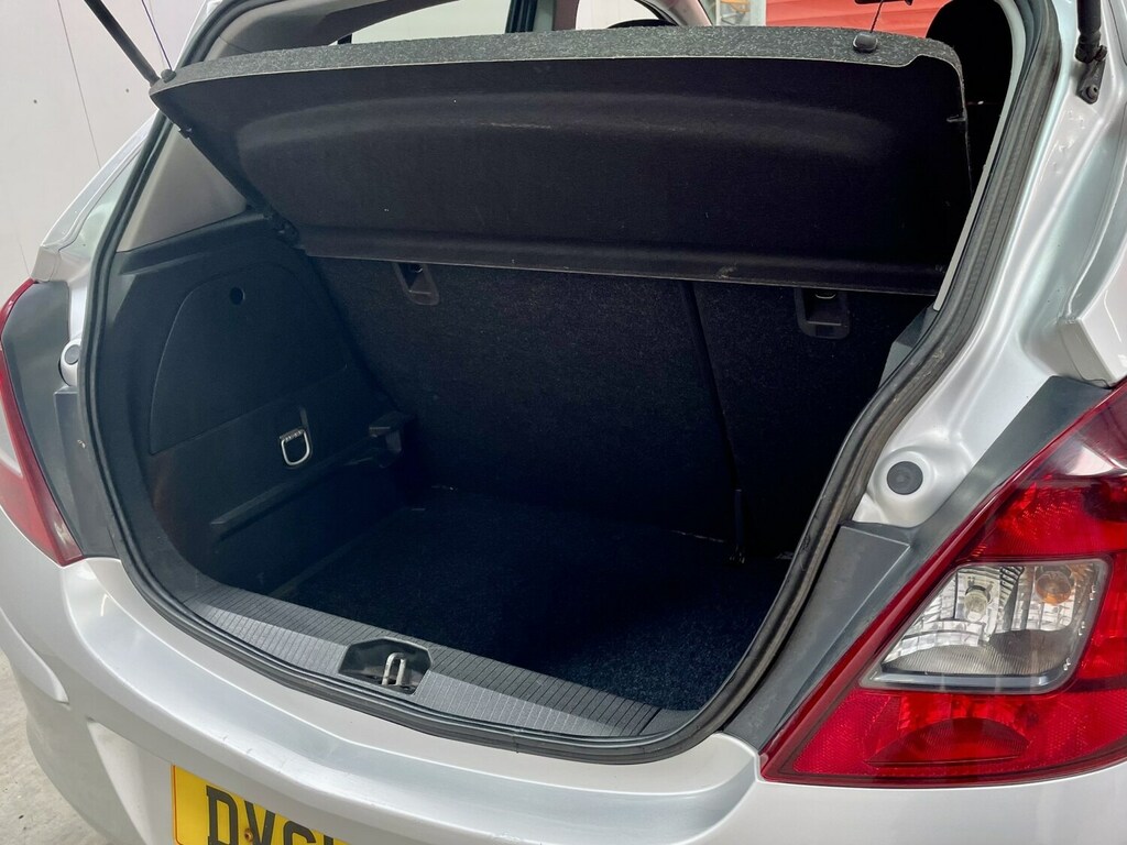 Vauxhall Corsa 1.2 16V Sxi Hatchback Euro 5 85 White #11