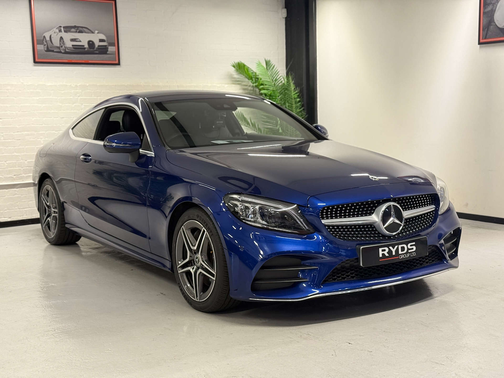 Mercedes-Benz 300 C Amg Line Premium Blue