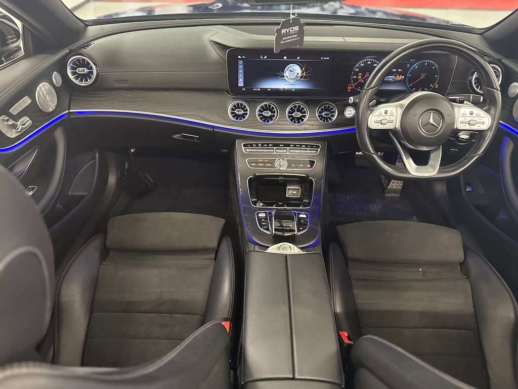Mercedes-Benz E Class Amg Line Premium Blue #4