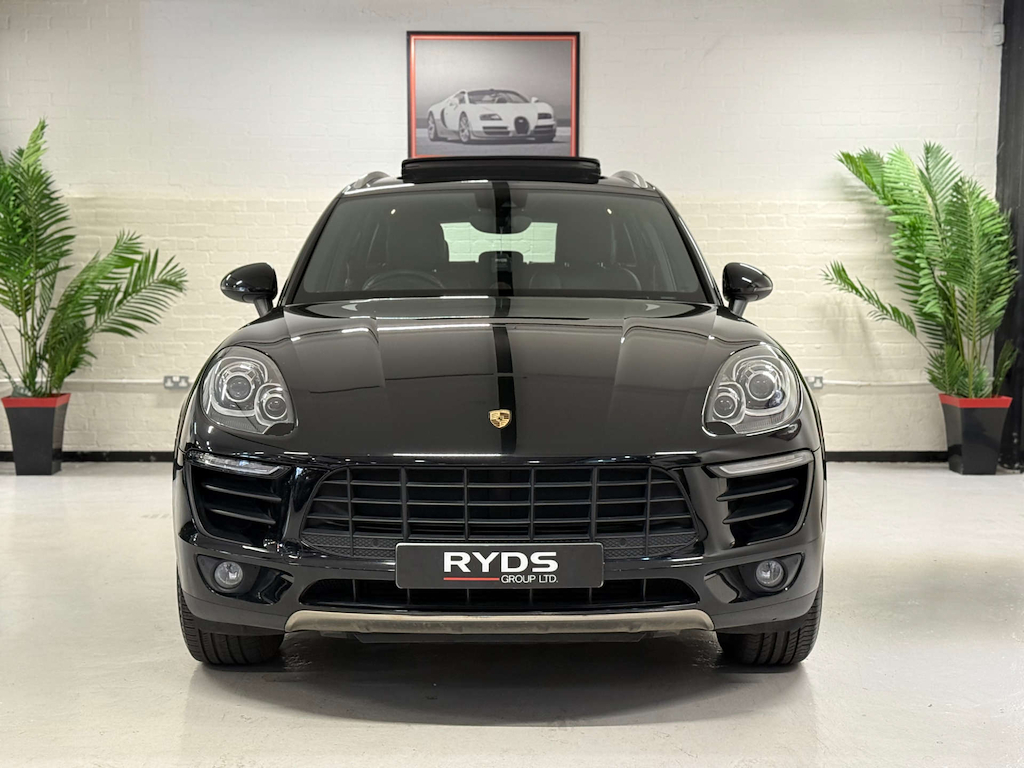 Porsche Macan Semi-auto 4Wd Black #2