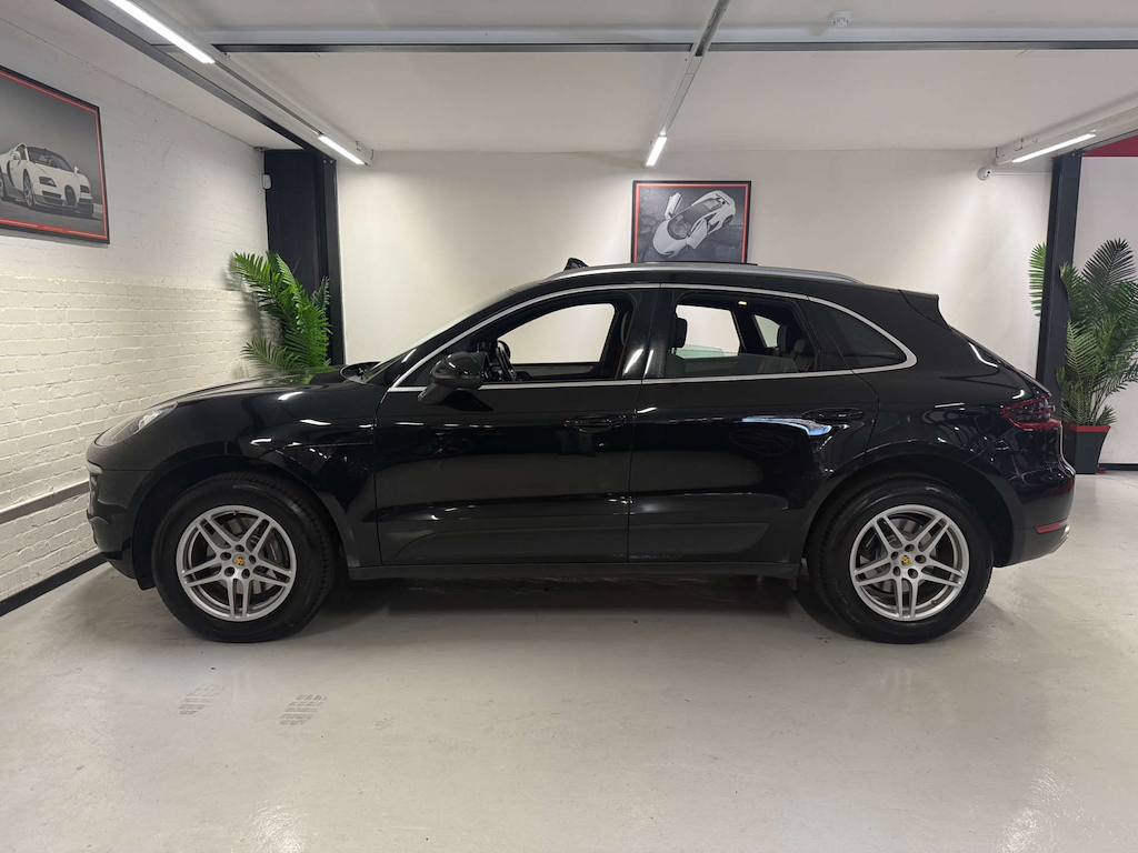 Porsche Macan Semi-auto 4Wd Black #5
