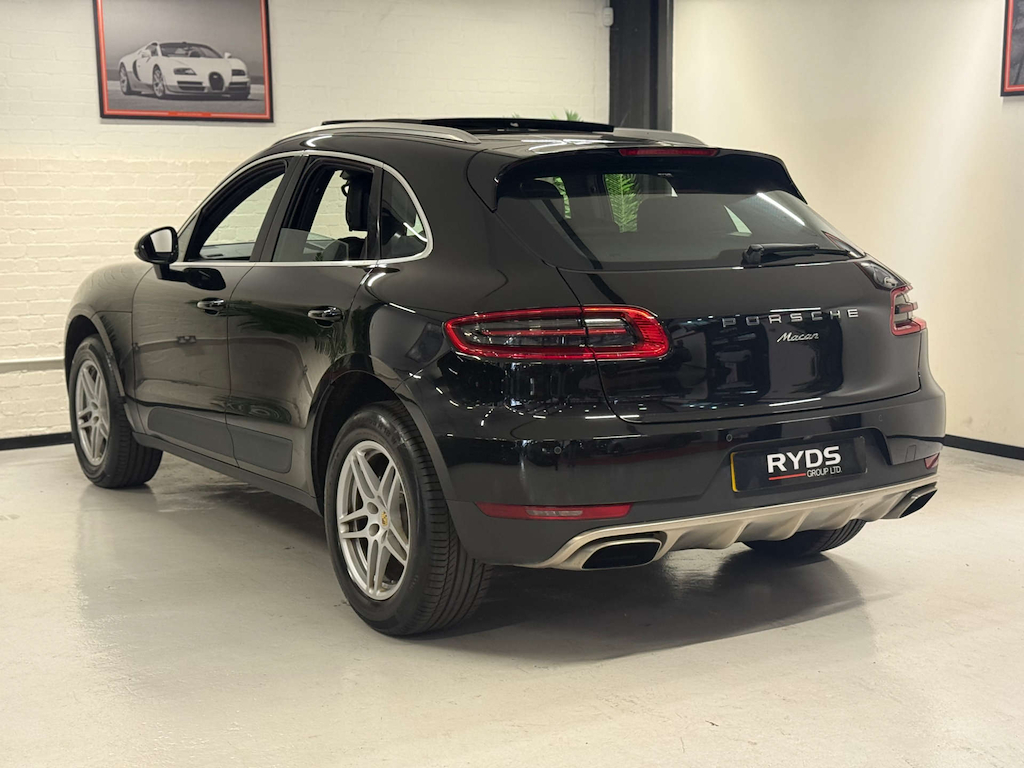 Porsche Macan Semi-auto 4Wd Black #6