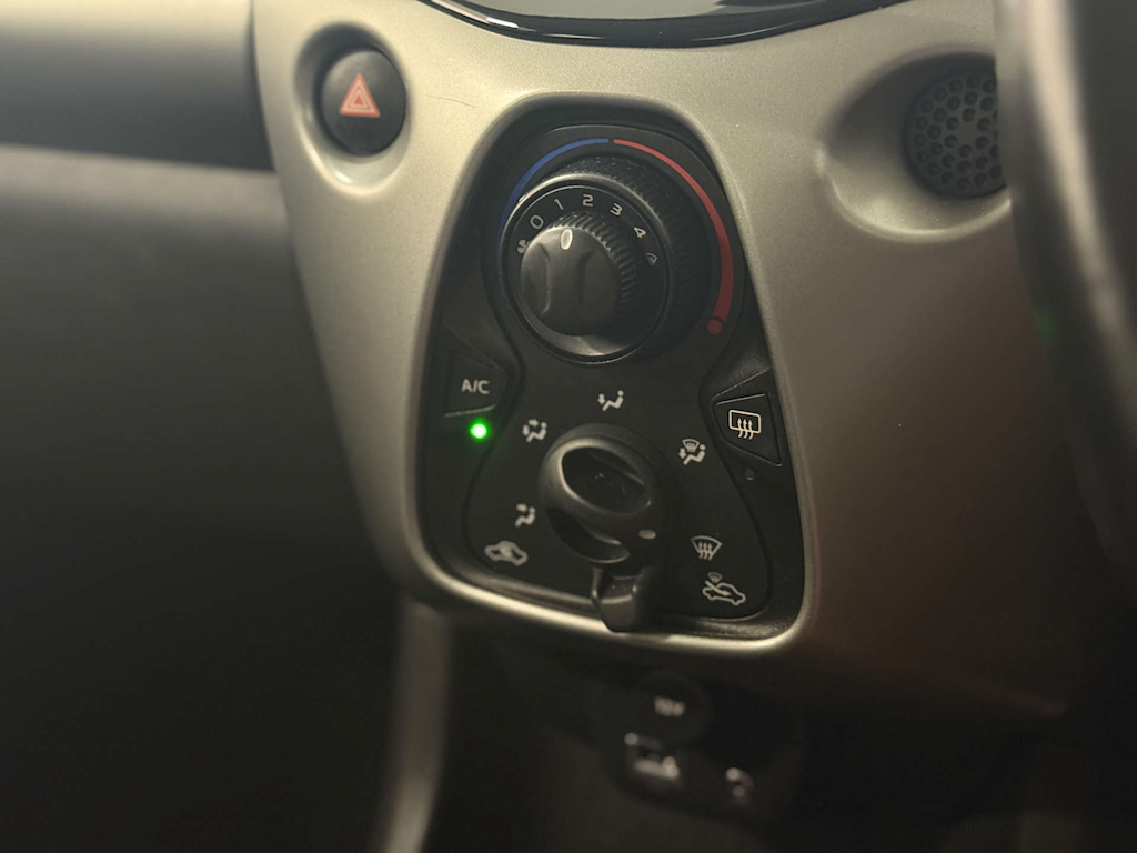 Peugeot 108 1.2 Puretech Roland Garros Top Euro 6 White #14