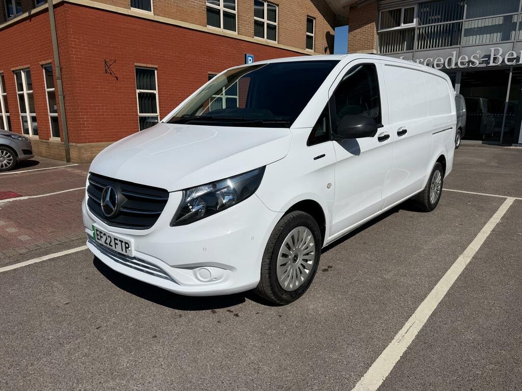 Mercedes-Benz eVito Evito Progressive L2 White