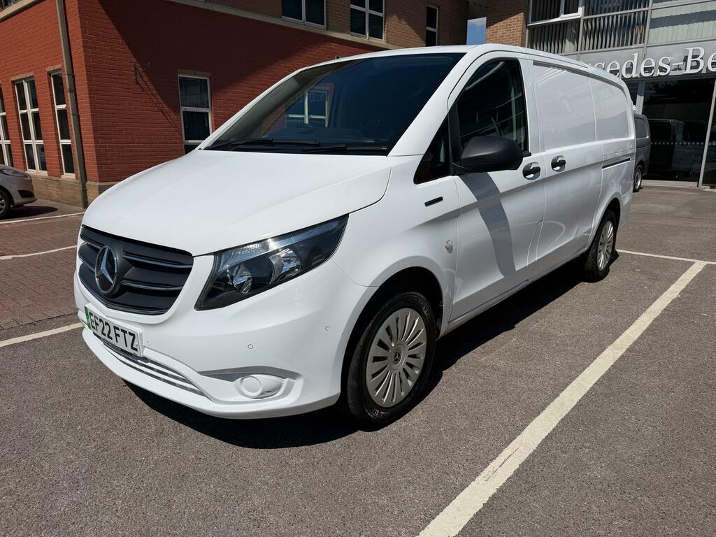 Mercedes-Benz eVito Evito Progressive L2 White