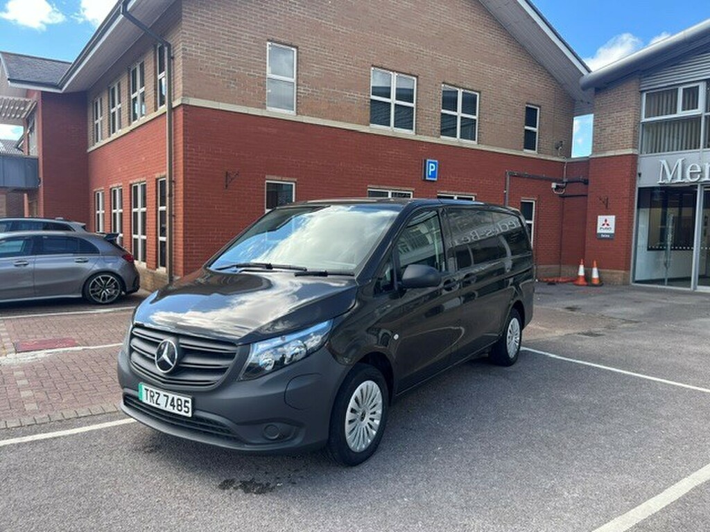 Mercedes-Benz Vito 66 Progressive L2 Brown
