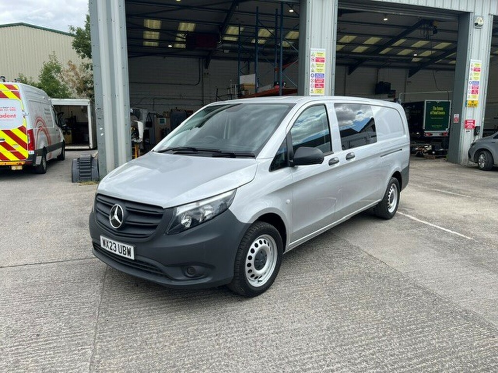 Mercedes-Benz Vito 116 Crew Progressive L3 Silver #5