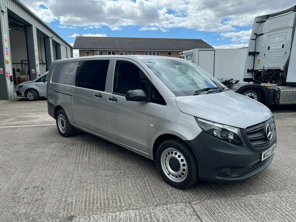 Mercedes-Benz Vito 116 Crew Progressive L3 Silver
