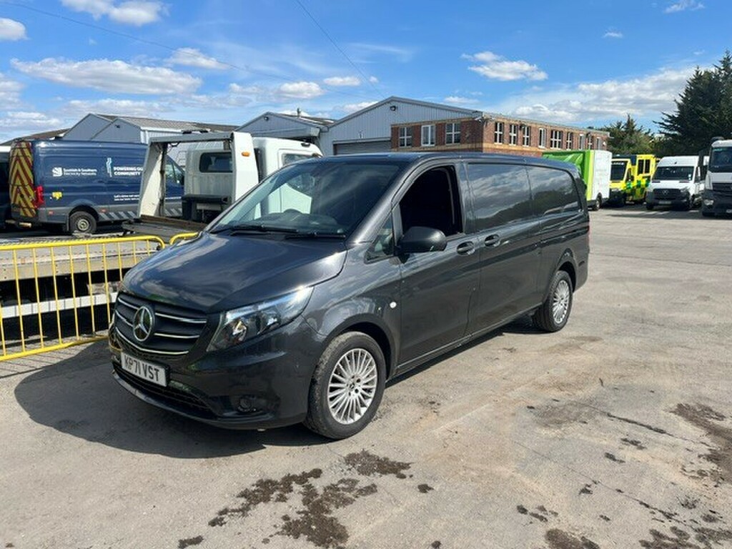Mercedes-Benz Vito 116 Premium L3 Grey