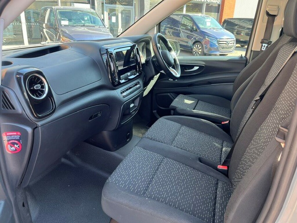 Mercedes-Benz Vito 119 Crew Select L2 Grey #3