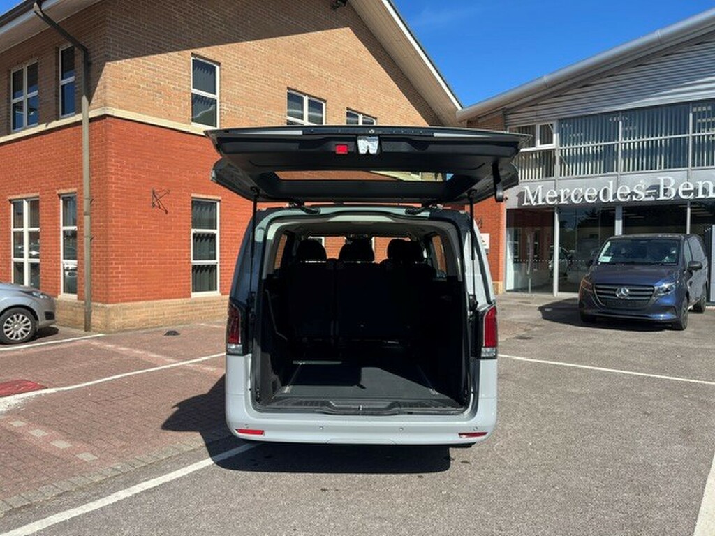 Mercedes-Benz Vito Vito 119Cdi Select Crew Van 9G-tronic Black #10