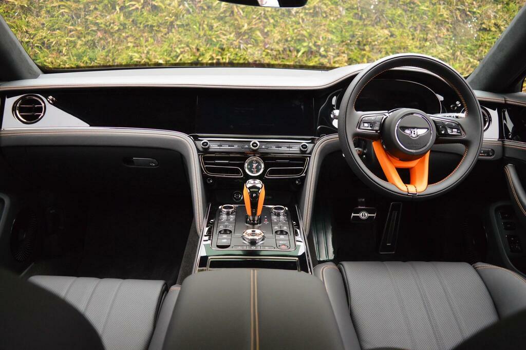 Bentley Flying Spur Black Edition V8 Hybrid 4.0 V8 High-performance 25 Grey #4