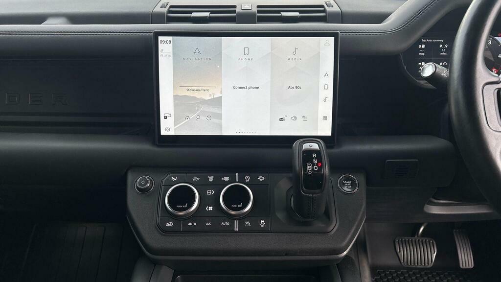 Land Rover Defender 90 3.0 D300 X-dynamic Hse 90 2024 Grey #14