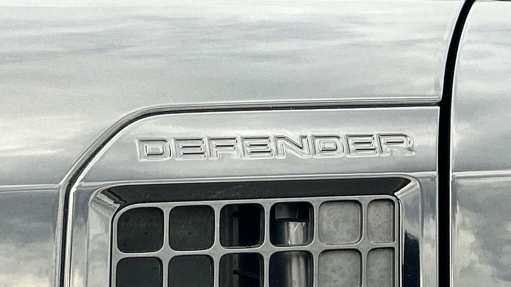 Land Rover Defender 90 3.0 D300 X-dynamic Hse 90 2024 Grey #27